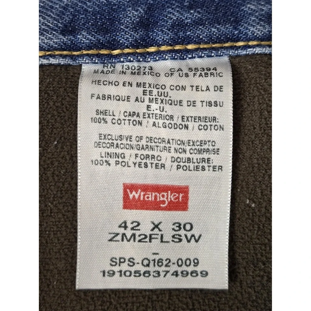 Wrangler Authentics Mens Fleece Jeans Size 42 x 30 Blue Denim 100% Cotton